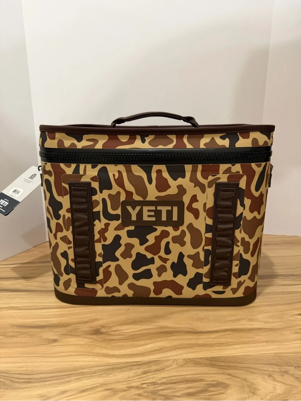 Yeti Hopper Flip 18 Wetlands Camo
